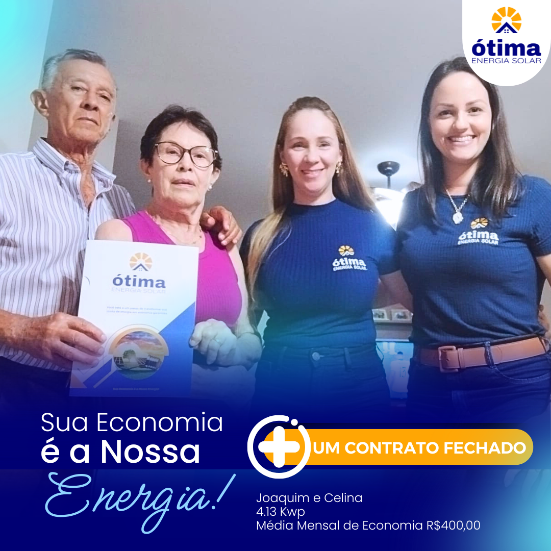 Cliente Joaquim com contrato assinado de energia solar com a equipe da Ótima Energia Solar em Curitiba